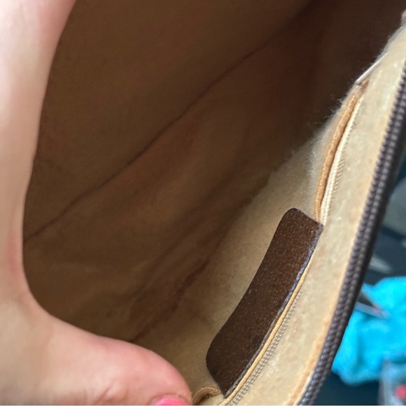 Vintage Gucci Sherry Line Crossbody Bag - Picture 15 of 16